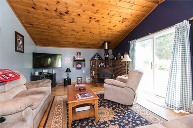 12 Old Carriage Rd, West Warwick, RI 02893 - photo 3