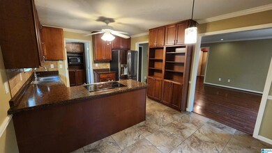 5015 Curtis Dr, Birmingham, AL 35215 - photo 4