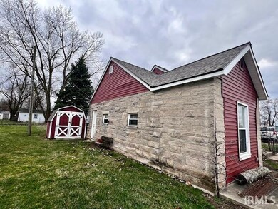 917 W Votaw St, Portland, IN 47371 - photo 3