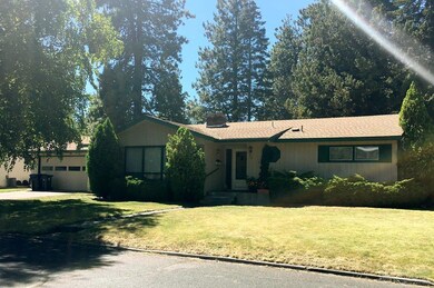 713 NE 12th St, Bend, OR 97701 - photo 2