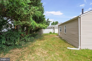 1306 Wilson Point Rd, Middle River, MD 21220 - photo 6