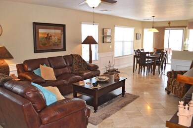 07 Family Room