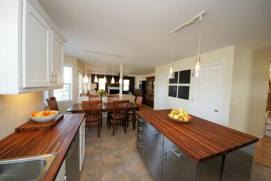 11-Kitchen-27 Galloping Brook Dr.jpg