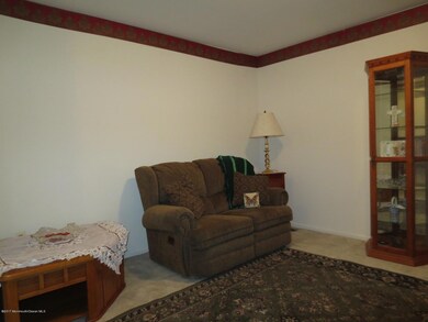 Living Room (2)