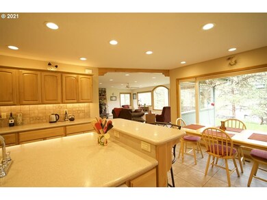 246 Scenic Dr N, Canyon City, OR 97820 - photo 5