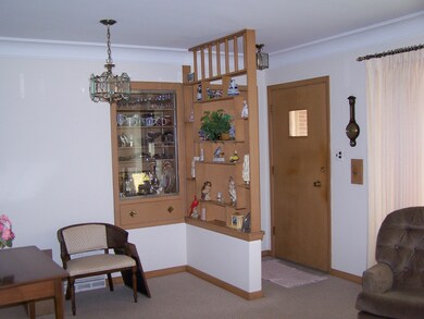 Dining room combined with living room