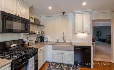 Kitchen 4