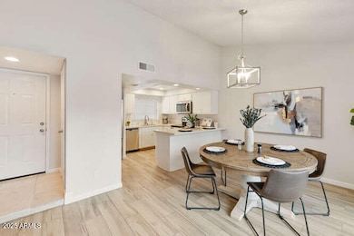 914 S Melody Ln unit 7, Tempe, AZ 85281 - photo 4