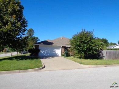 924 Joel Dr, Tyler, TX 75703 - photo 3