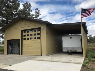 22980 Mcgrath Rd, Bend, OR 97701 - photo 2