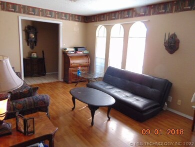 401 N Fir Place, Broken Arrow, OK 74012 - photo 2