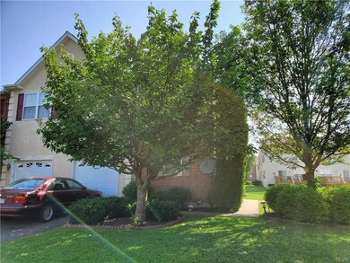 6824 Lincoln Dr, Macungie, PA 18062 - photo 2