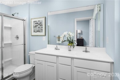 ELM OWNER'S BATH .ILLUSTRATIVE PURPOSES ONLY.