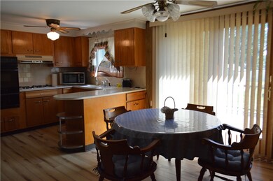 426 Strawberry Field Rd, Warwick, RI 02886 - photo 6