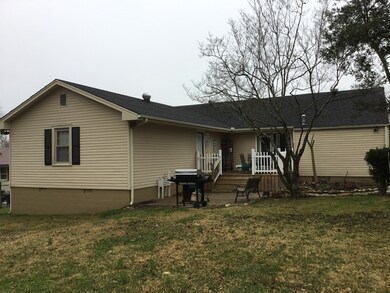 323 Center St, Shelbyville, TN 37160 - photo 6