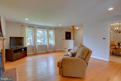 3305 Kaywood Place, Falls Church, VA 22041 - photo 6