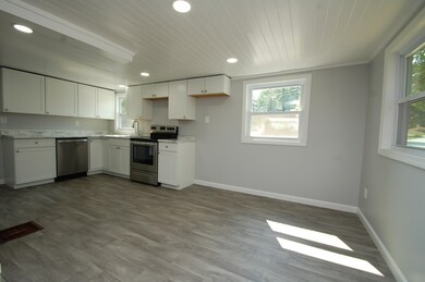 12 Embassy Ave, Hooksett, NH 03106 - photo 3