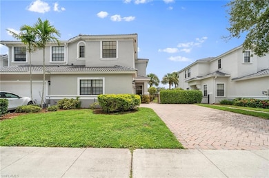 15662 Summit Place Cir unit 385, Naples, FL 34119 - photo 4