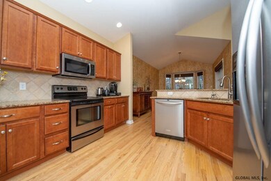 10 Sienna Dr, Ballston Lake, NY 12019 - photo 6