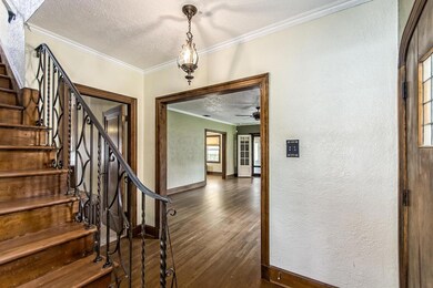 374 Stanbery Ave, Columbus, OH 43209 - photo 5