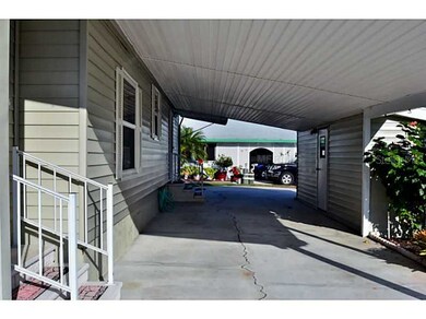 Parking Lot/Garage