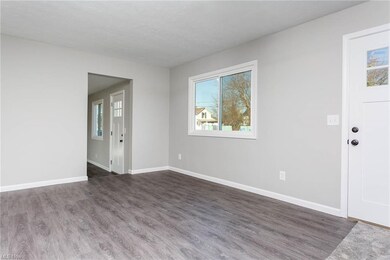 40945 Myrtle Ct, Elyria, OH 44035 - photo 7