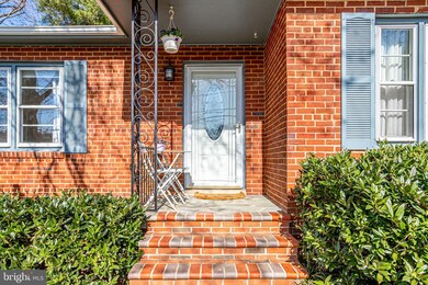 3252 Peace Valley Ln, Falls Church, VA 22044 - photo 6