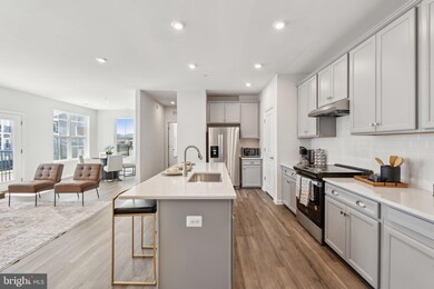 150 Valerian Loop unit 305, Stafford, VA 22554 - photo 5