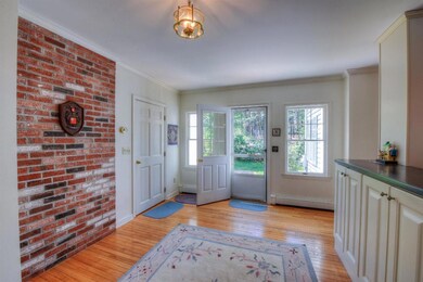 923 Old Post Rd, Cotuit, MA 02635 - photo 4