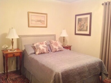 photo 6 owner side, bedroom 3