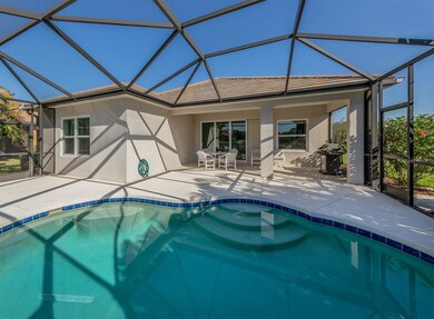 Pool/lanai