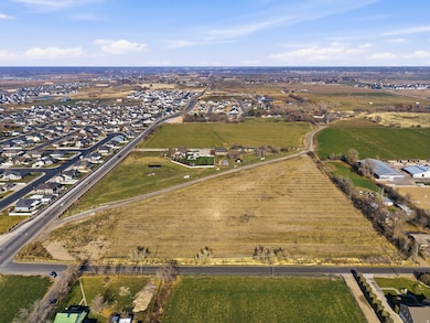 9800 Woodland Hills Dr, Salem, UT 84653 - photo 2