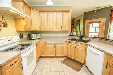 20 Whiting Rd, Oxford, MA 01540 - photo 5