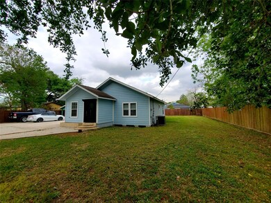 7212 Ray St, Houston, TX 77093 - photo 2