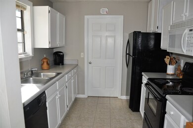 128 Ann Cir, Crawfordville, FL 32327 - photo 5