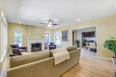 334-West-Cypress-Street-4