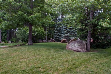 5 Hyde Park Cir, Londonderry, NH 03053 - photo 7
