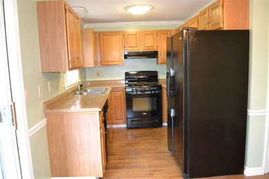 65 Beech Hill Ave, Manchester, NH 03103 - photo 4