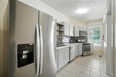 2322 Maplewood Ave, Cincinnati, OH 45219 - photo 5