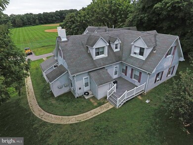 2817 Rose Ave, Halethorpe, MD 21227 - photo 2