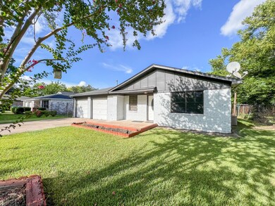 4316 Linda Ln, Alvin, TX 77511 - photo 2