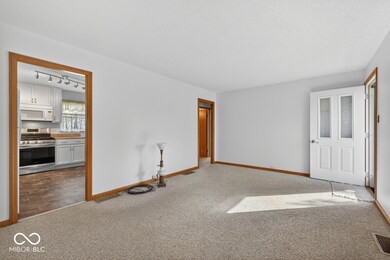 1040 S 5th St, Clinton, IN 47842 - photo 3