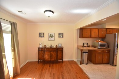 240 Farmbrook Cir, Frankfort, KY 40601 - photo 6