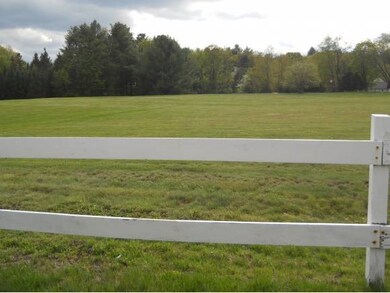 562 Oak St, Newport, NH 03773 - photo 5