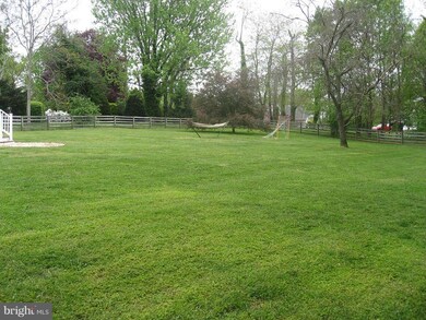 5798 Formosa Dr, Sykesville, MD 21784 - photo 7