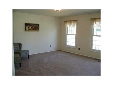 Great Room. NEW Carpet