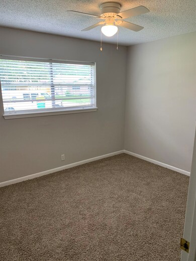 1740 Meadowbrook Ln, Texarkana, TX 75501 - photo 5