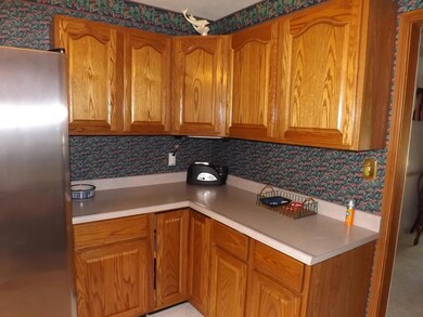 2345 Beverly Dr, Redding, CA 96002 - photo 6