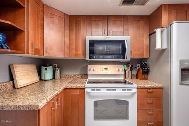 09-Kitchen