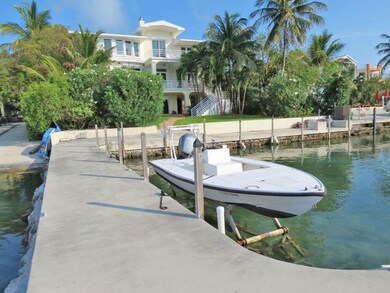 Boat Lift 1 of 2